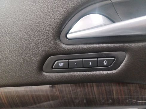 Used 2025 Cadillac XT4 Premium Luxury w/ Technology Package FWD image 15