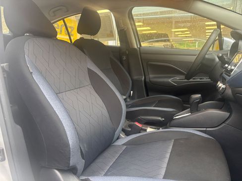 Used 2025 Nissan Versa SV FWD image 25