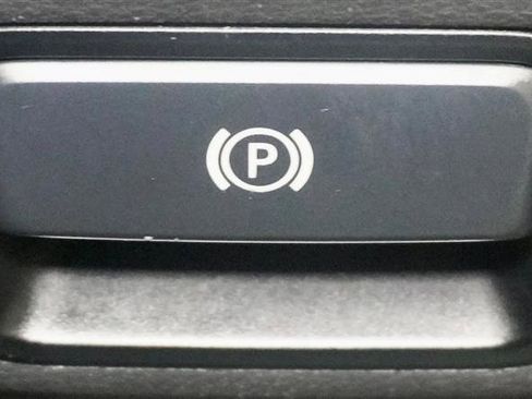 Used 2015 Mercedes-Benz CLA 250 image 28