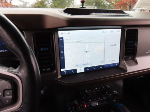 Used 2022 Ford Bronco Outer Banks image 27