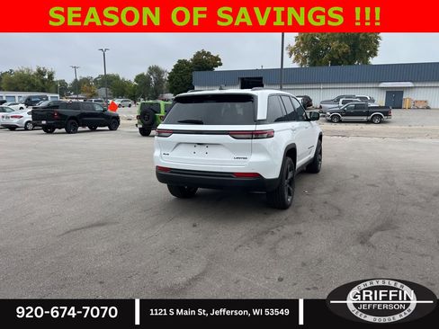 New 2025 Jeep Grand Cherokee Limited w/ Luxury Tech Group II image 12