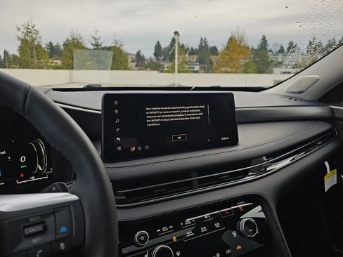 New 2026 INFINITI QX60 Luxe w/ Family Package image 36