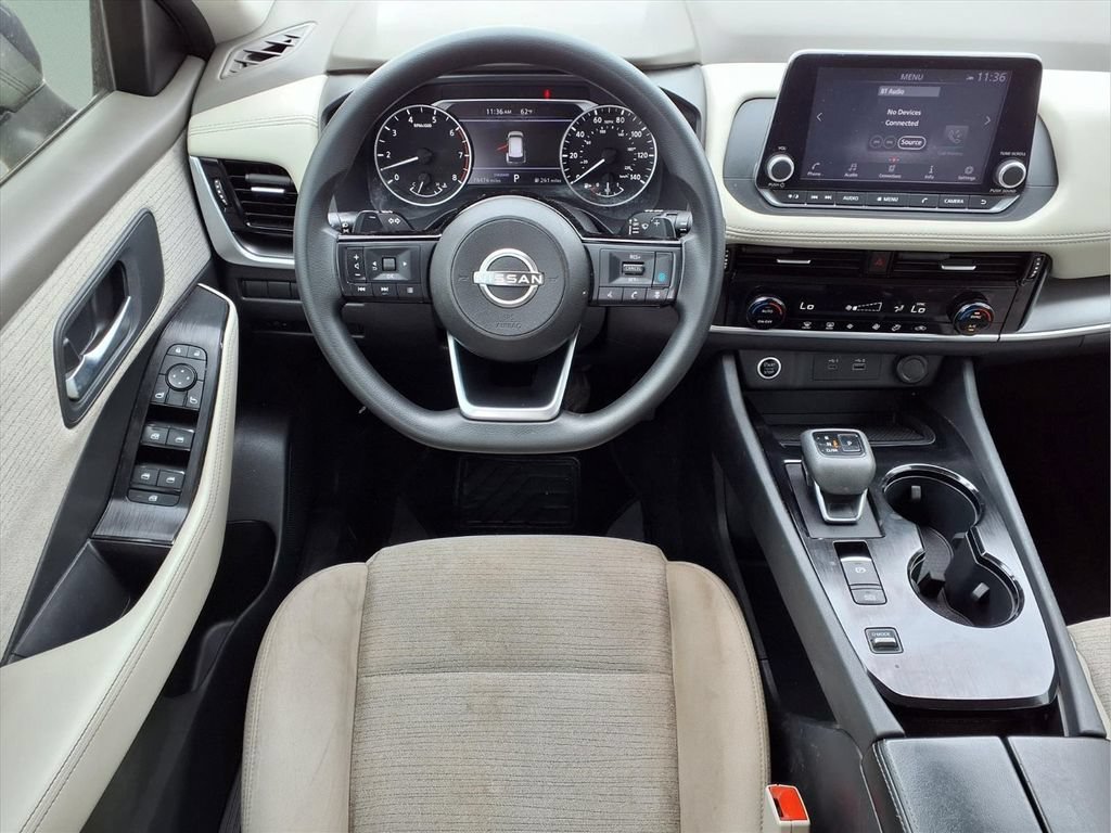 Used 2022 Nissan Rogue SV FWD image 9