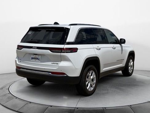 Used 2023 Jeep Grand Cherokee Limited AWD/4WD image 3