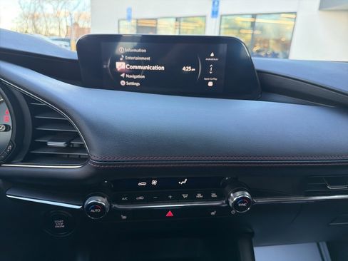 Used 2025 MAZDA MAZDA3 s image 31