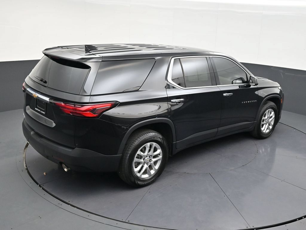 Used 2024 Chevrolet Traverse LS FWD image 13