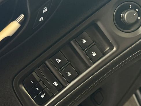 Used 2015 Buick LaCrosse Leather FWD image 14
