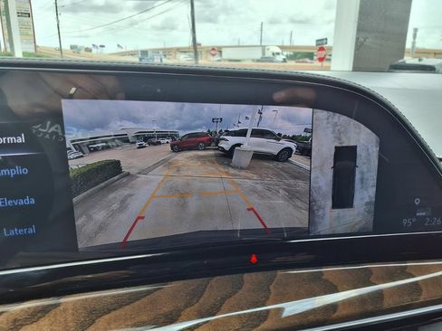 Used 2024 Cadillac Escalade Sport Platinum w/ Heavy-Duty Trailer Package AWD/4WD image 11