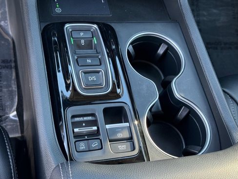 Used 2024 Honda Pilot Touring image 32