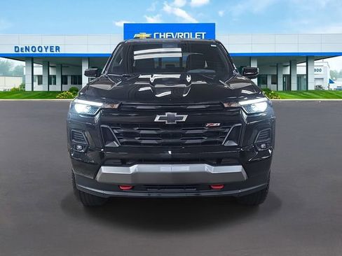 Used 2023 Chevrolet Colorado Z71 w/ Z71 Convenience Package 2 image 4