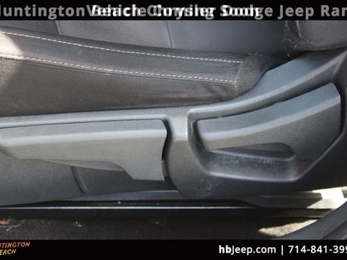 Used 2021 Nissan Sentra SR image 32