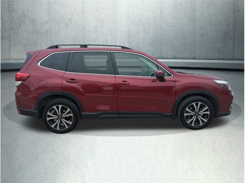 Used 2021 Subaru Forester Limited image 7