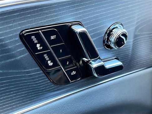 New 2026 Cadillac Lyriq Luxury image 19