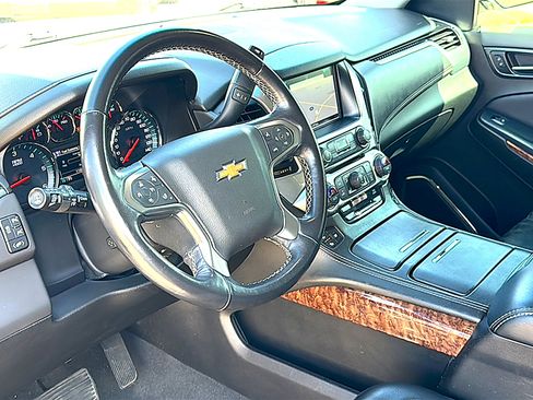 Used 2020 Chevrolet Tahoe Premier RWD image 12