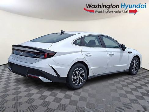 New 2026 Hyundai Sonata Blue FWD image 6