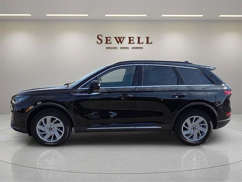 New 2026 Lincoln Corsair Premiere image 2