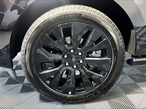 Used 2025 Ford Expedition Max Platinum w/ Stealth Appearance Package AWD/4WD image 8