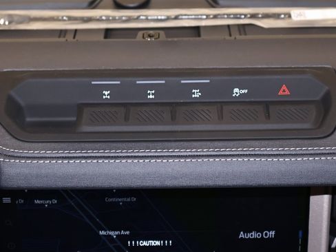 New 2025 Ford Bronco Outer Banks w/ Sasquatch Package image 21