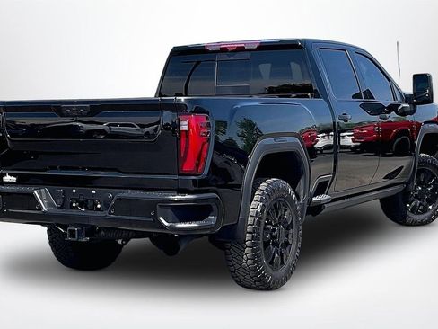 Used 2025 GMC Sierra 2500 Denali Ultimate image 6