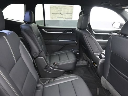 New 2026 GMC Acadia Elevation w/ Black Edition AWD/4WD image 10
