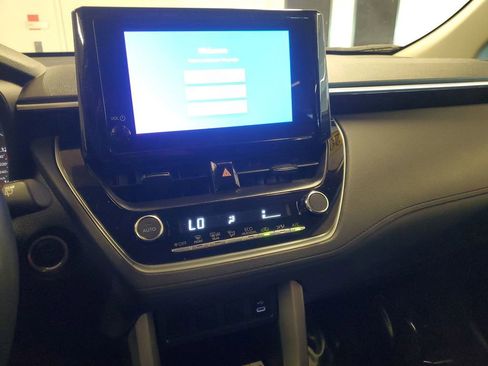 Used 2023 Toyota Corolla Cross LE FWD image 24