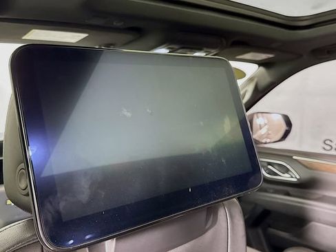 Used 2023 Chevrolet Suburban High Country w/ LPO, Illumination Package image 30