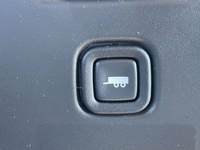 Used 2025 Chevrolet Express 2500 w/ Driver Convenience Package RWD image 21