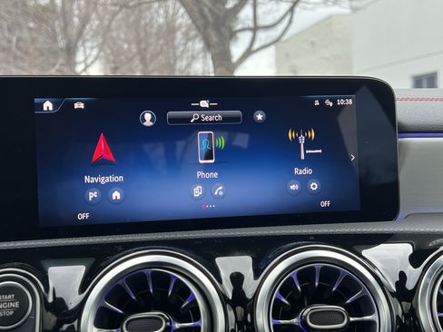 Used 2025 Mercedes-Benz CLA 250 image 23