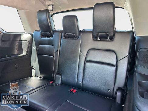 Used 2024 Nissan Pathfinder Platinum AWD/4WD image 15