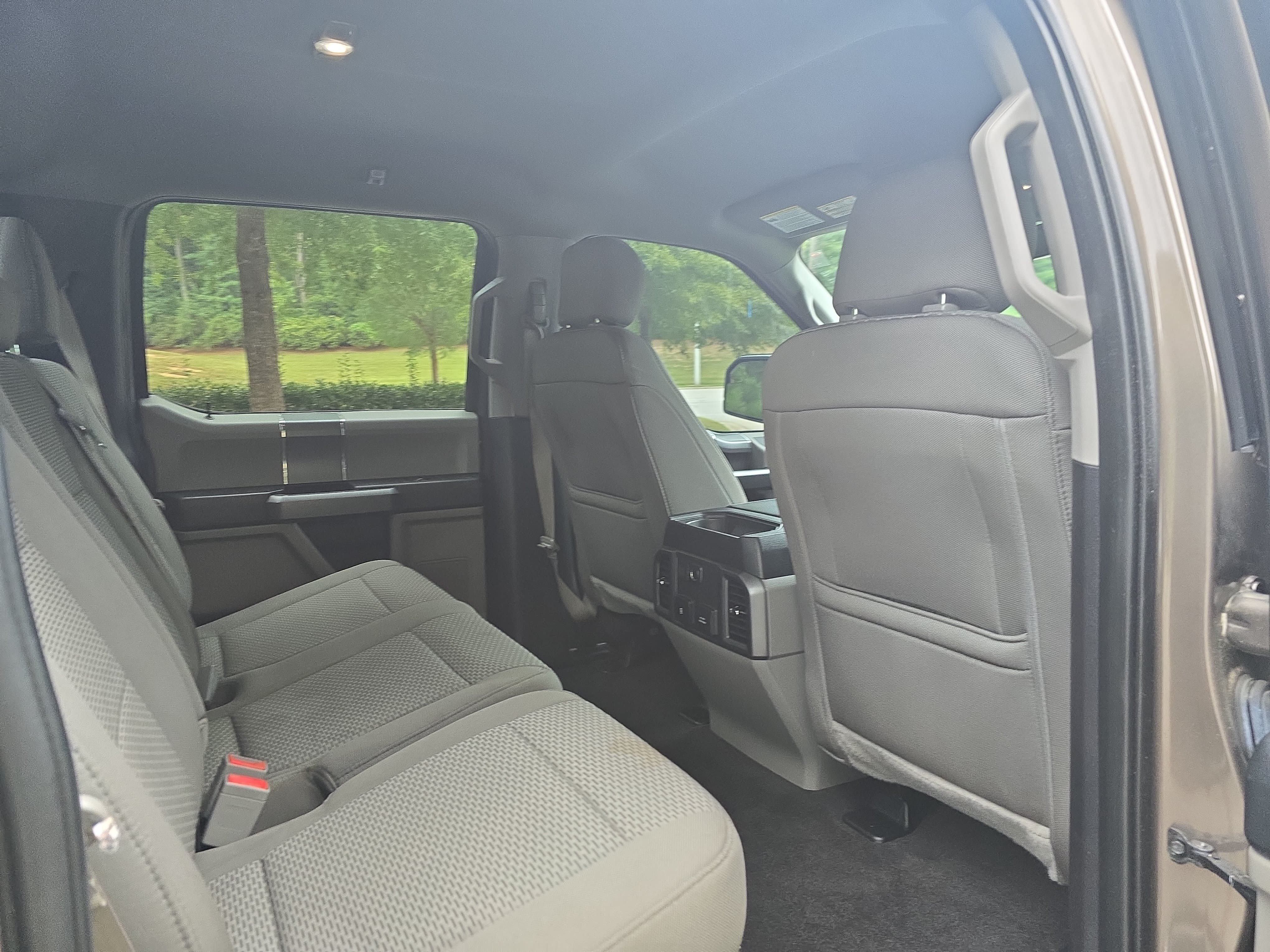 Used 2019 Ford F150 XLT w/ Equipment Group 302A Luxury AWD/4WD image 11