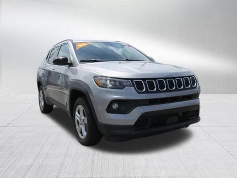 Certified 2023 Jeep Compass Latitude AWD/4WD image 9