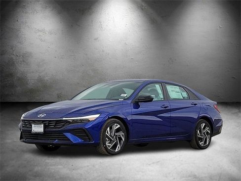 New 2025 Hyundai Elantra Sport image 5