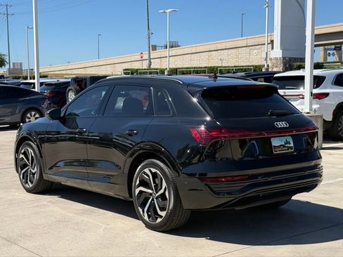 Used 2024 Audi Q8 e-tron Prestige w/ Prestige Package AWD/4WD image 5