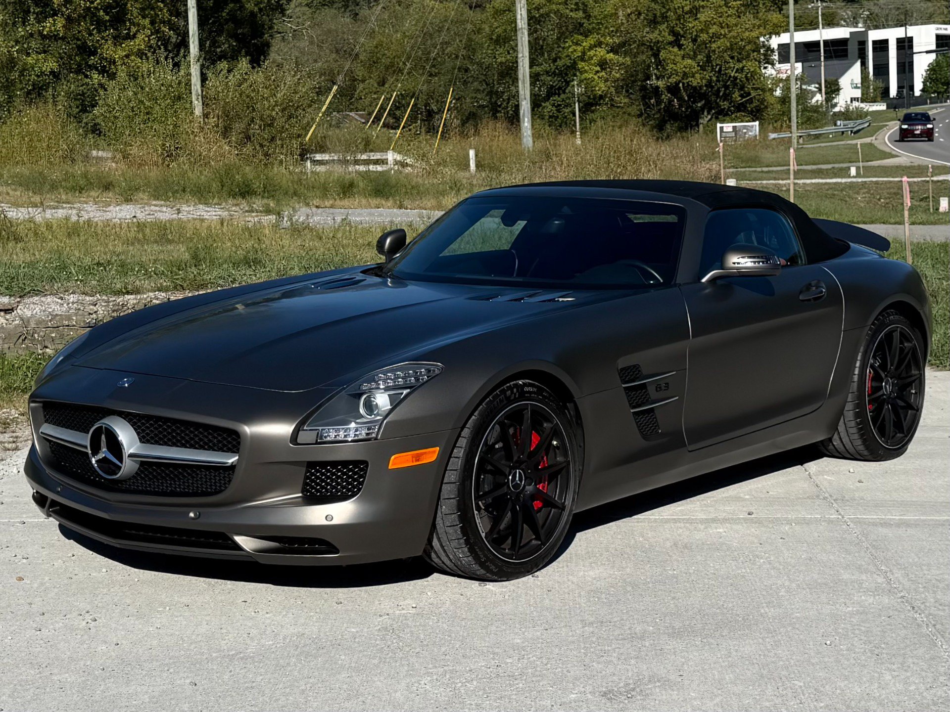 Used 2012 Mercedes-Benz SLS AMG Roadster image 12