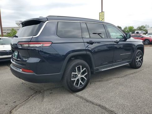 Certified 2024 Jeep Grand Cherokee L Limited AWD/4WD image 8