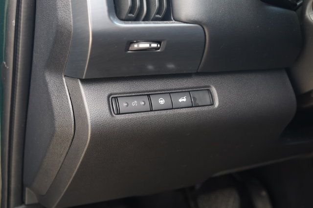 Used 2023 Nissan Pathfinder SL w/ SL Premium Package AWD/4WD image 14