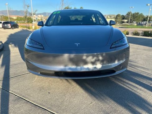 Used 2025 Tesla Model 3 Long Range AWD/4WD image 15