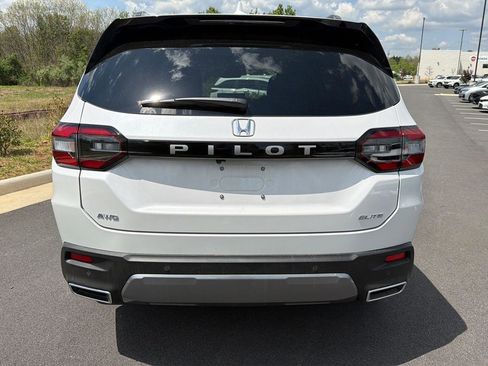 Certified 2026 Honda Pilot Elite image 2