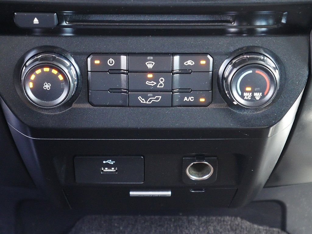 Used 2016 Ford F150 XLT AWD/4WD image 23
