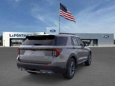 New 2025 Ford Explorer Active w/ Active Comfort Package image 8