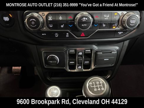 Used 2021 Jeep Wrangler Unlimited Sahara w/ Uconnect 4C Nav & Sound Group AWD/4WD image 27