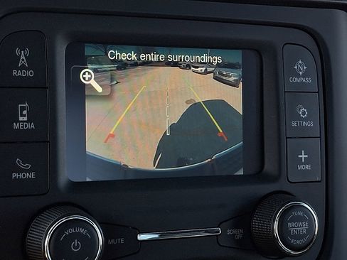 Used 2024 RAM 2500 Tradesman w/ Chrome Appearance Group image 15