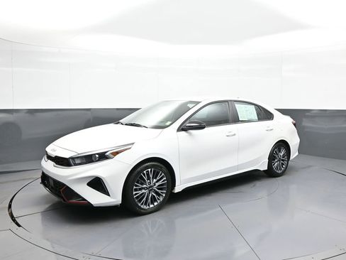 Certified 2024 Kia Forte GT-Line FWD image 10