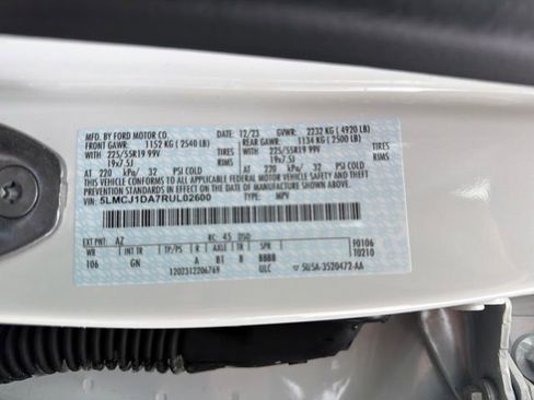 Used 2024 Lincoln Corsair AWD w/ Equipment Group 101A image 35