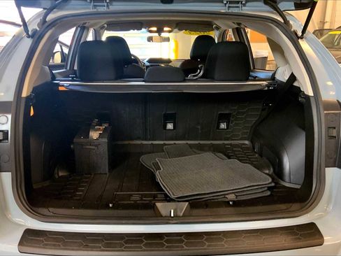 Certified 2023 Subaru Crosstrek 2.0i image 31