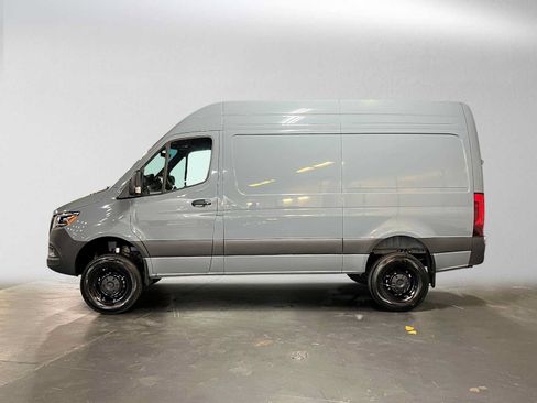 Used 2026 Mercedes-Benz Sprinter 2500 image 6