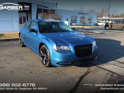 Used 2021 Chrysler 300 Touring w/ Sport Appearance Package RWD image 1