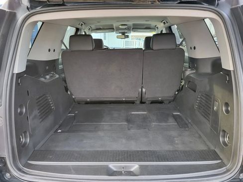 Used 2020 Chevrolet Tahoe 4WD w/ Remote Keyless Entry Package image 12