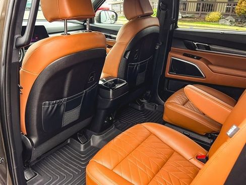 Used 2023 Kia Telluride SX Prestige X-Pro image 16