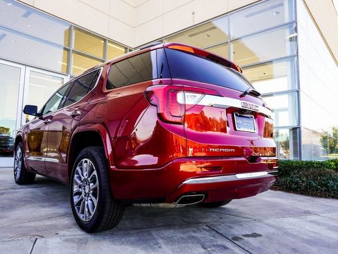 Used 2023 GMC Acadia Denali w/ Denali Ultimate Package image 8